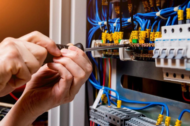 Consultoria e Manutenção Salluz
